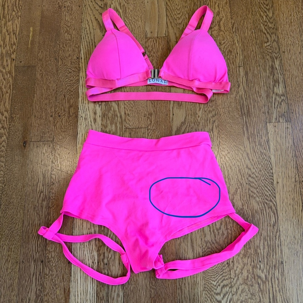 Lunalae Follow me bra & Lure you shorts sz US 4 hot pink Pole dance wear - Picture 13 of 14